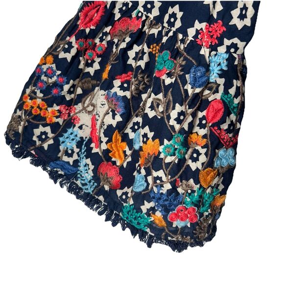 Soft Surroundings Top Blouse XS Embroidered Floral Fringe Hem Bell Sleeve Boho - Picture 11 of 16